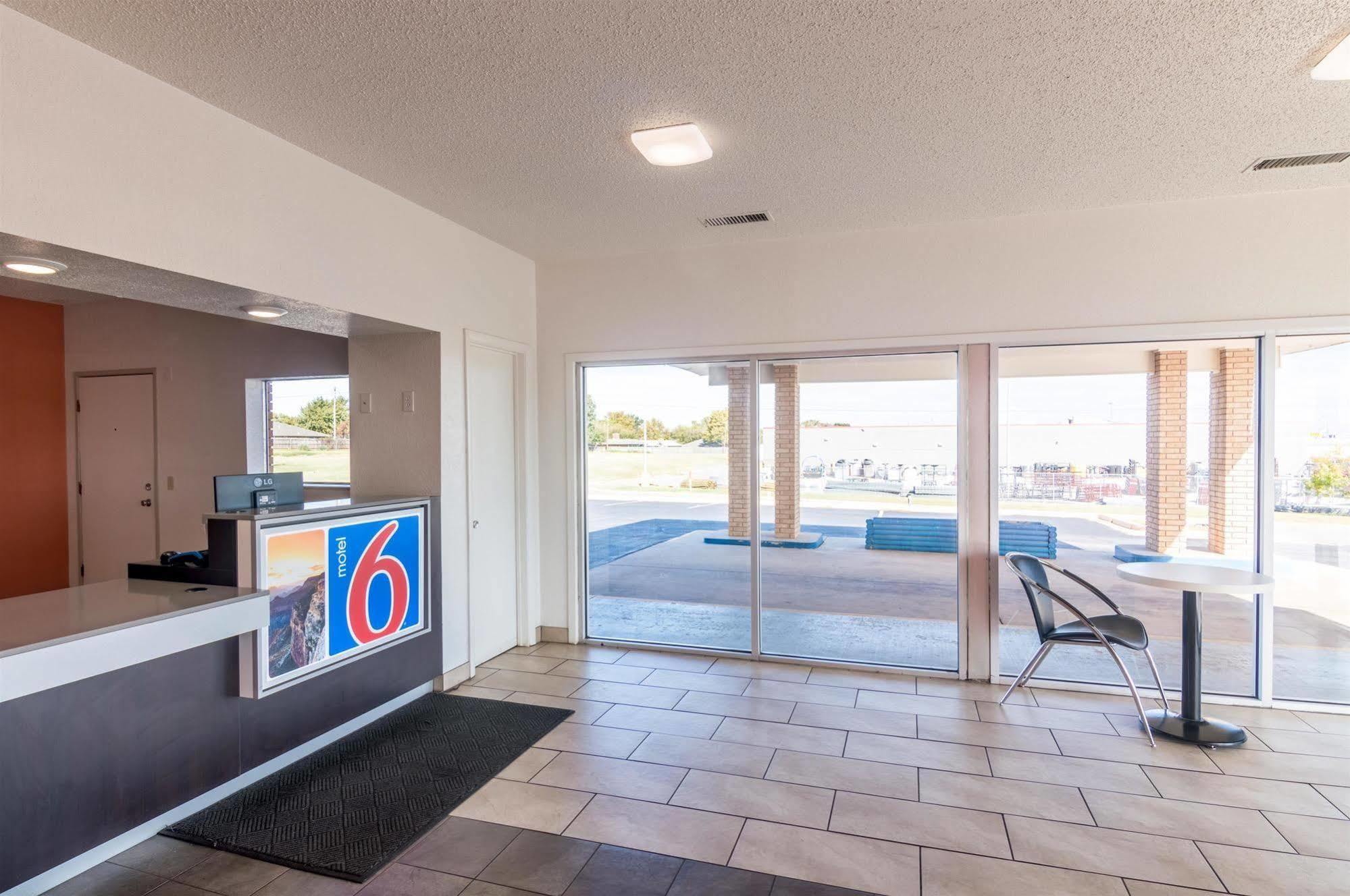 Motel 6-Clinton, Ok Extérieur photo